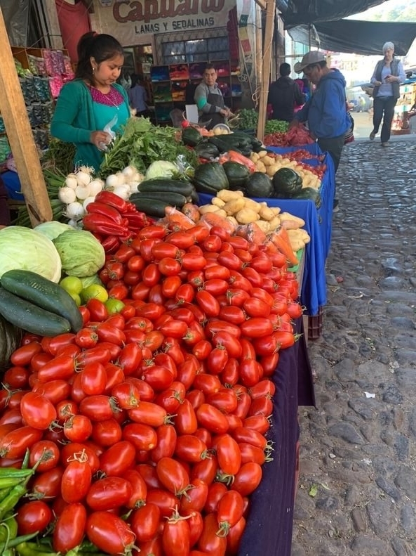 Chichi Farmers Market